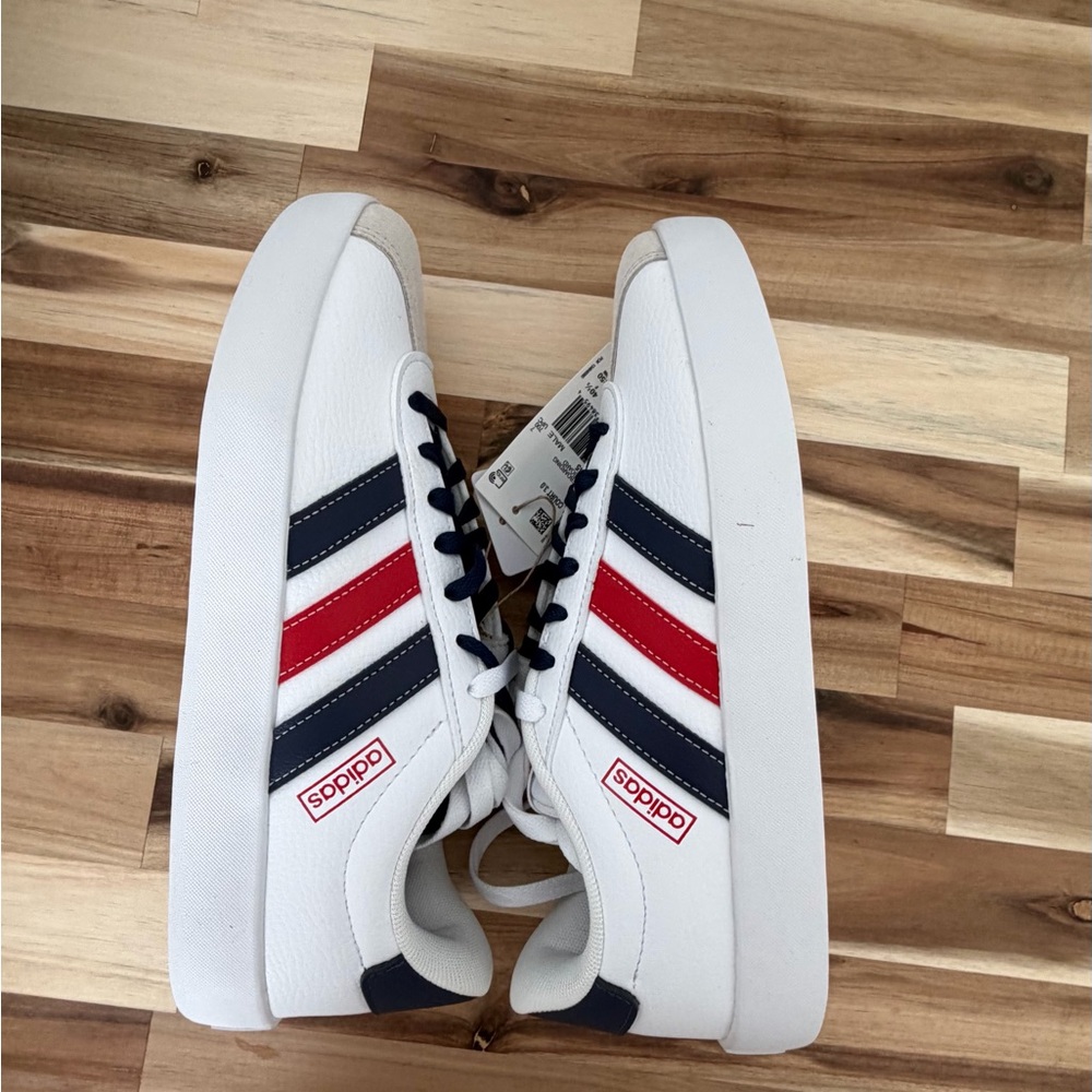 Adidas Women’s 8.5 Men's 7.5 Sneakers in White with Red and Navy Stripes